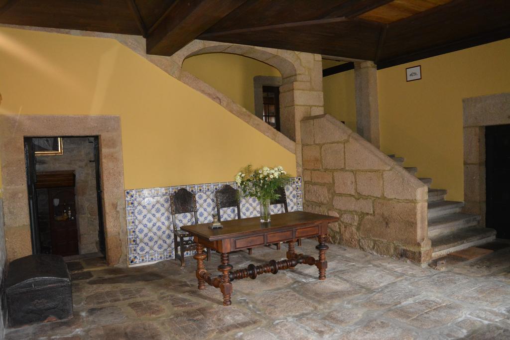 Hostal Solar Dos Correia Alves Moimenta da Beira Exterior foto