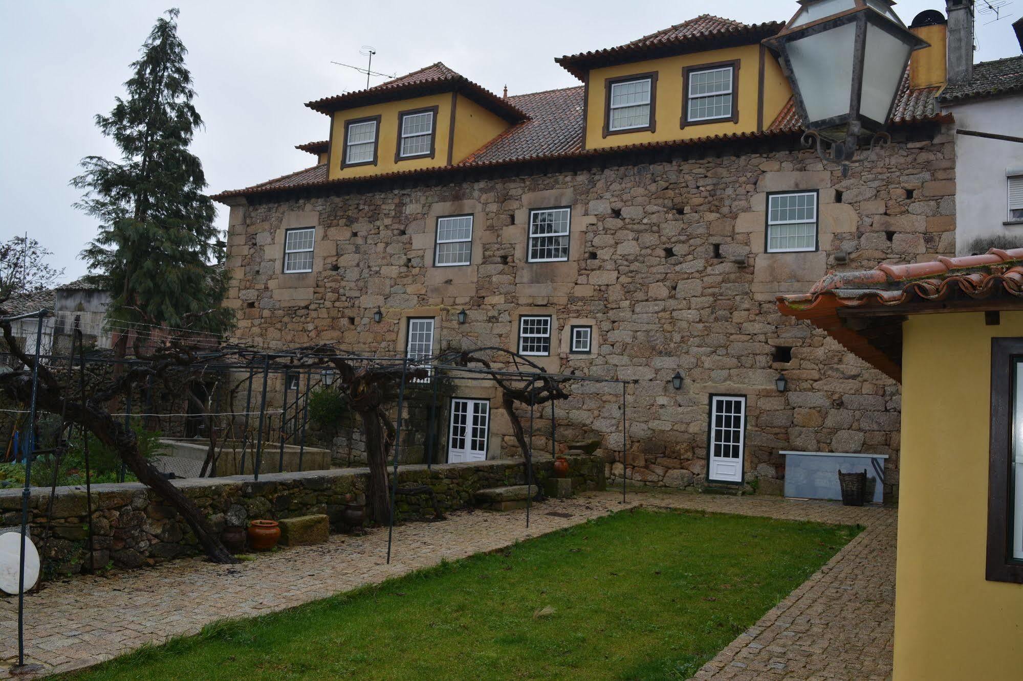 Hostal Solar Dos Correia Alves Moimenta da Beira Exterior foto